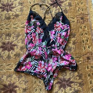 Victoria Secret Floral Print Negligee Romper Sz S